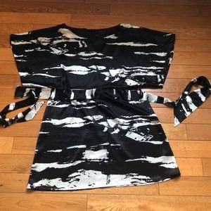 Bcbgmaxazria sexy silky kimono dress!!